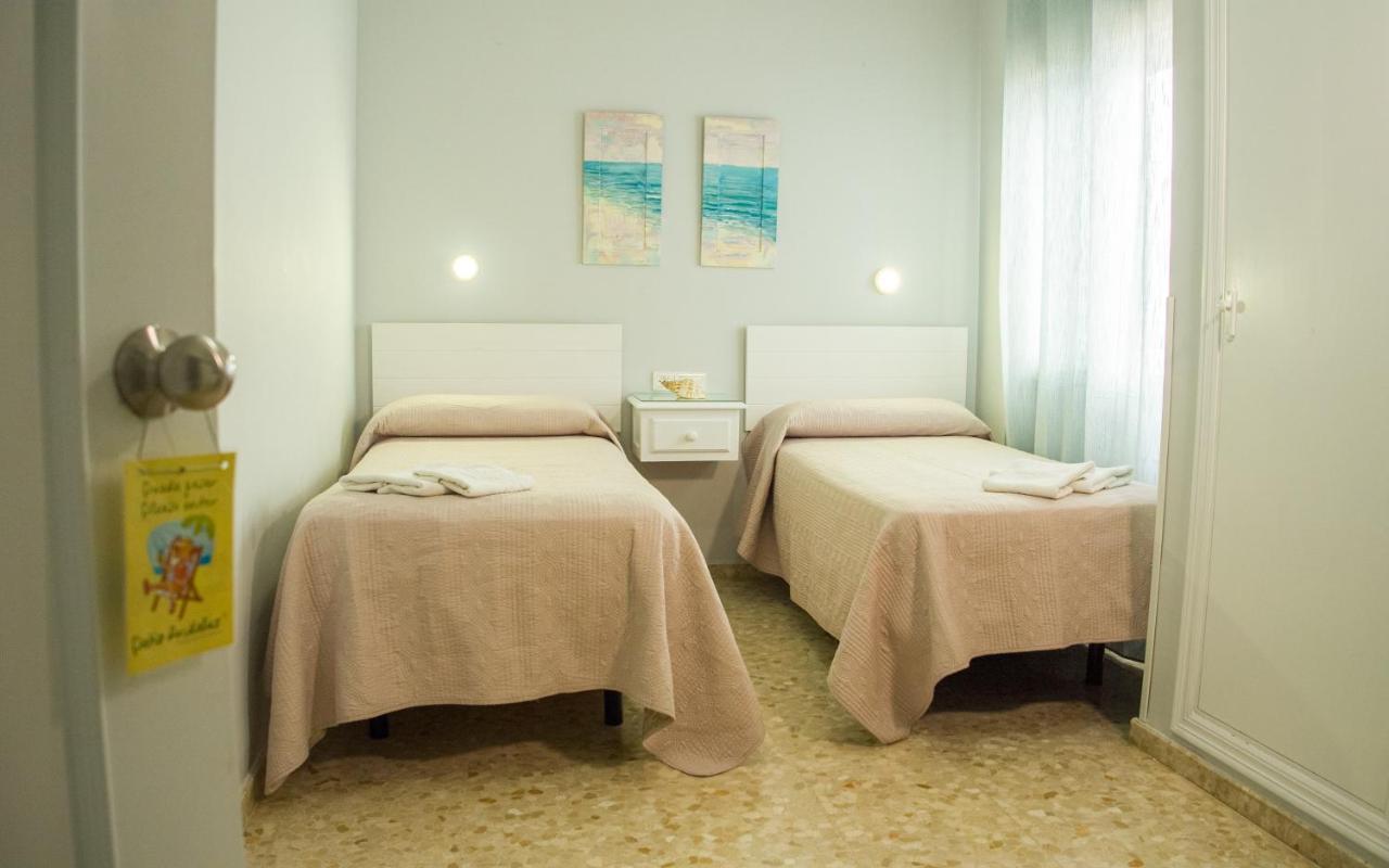 Hostal Patio Andaluz Punta Umbria Bagian luar foto