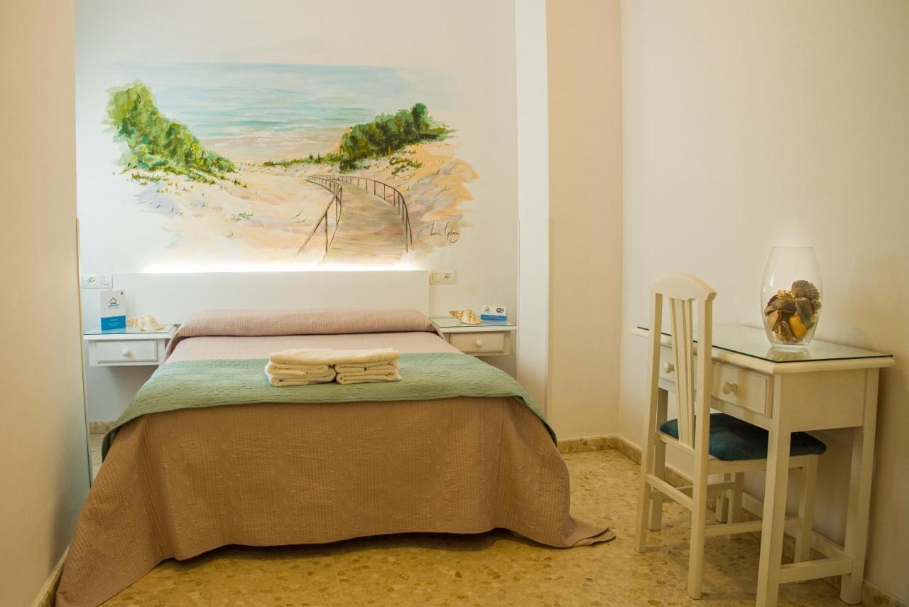 Hostal Patio Andaluz Punta Umbria Bagian luar foto