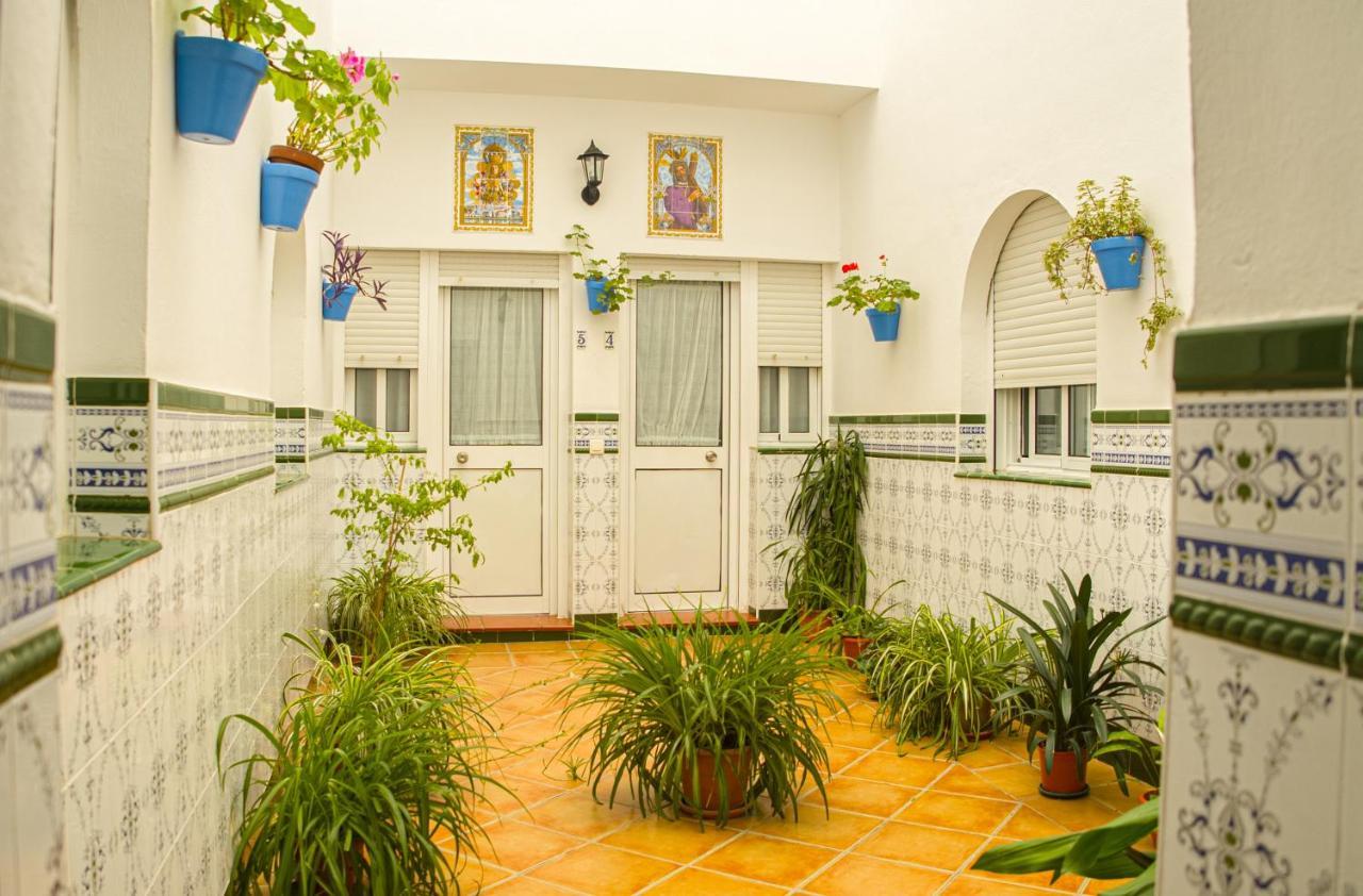 Hostal Patio Andaluz Punta Umbria Bagian luar foto